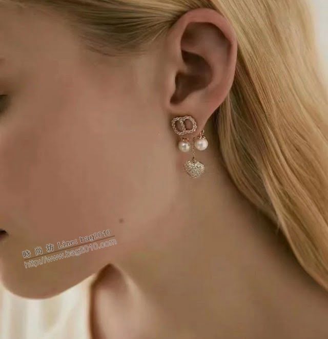 Dior飾品 迪奧經典熱銷款CD愛心珍珠耳釘耳環  zgd1411